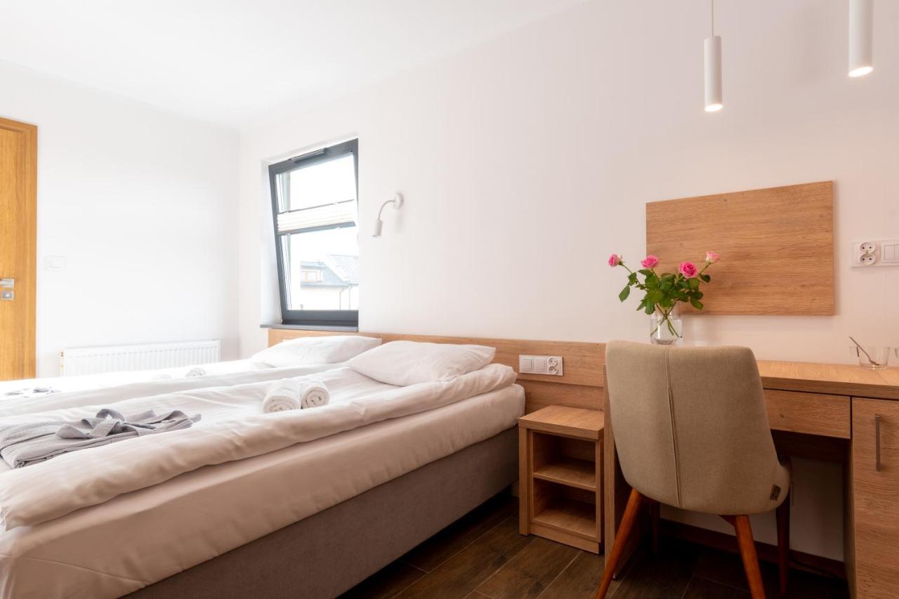 Amber Port Hotel Darlowko Ngoại thất bức ảnh