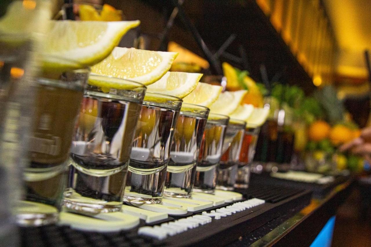Amber Port Hotel Darlowko Ngoại thất bức ảnh