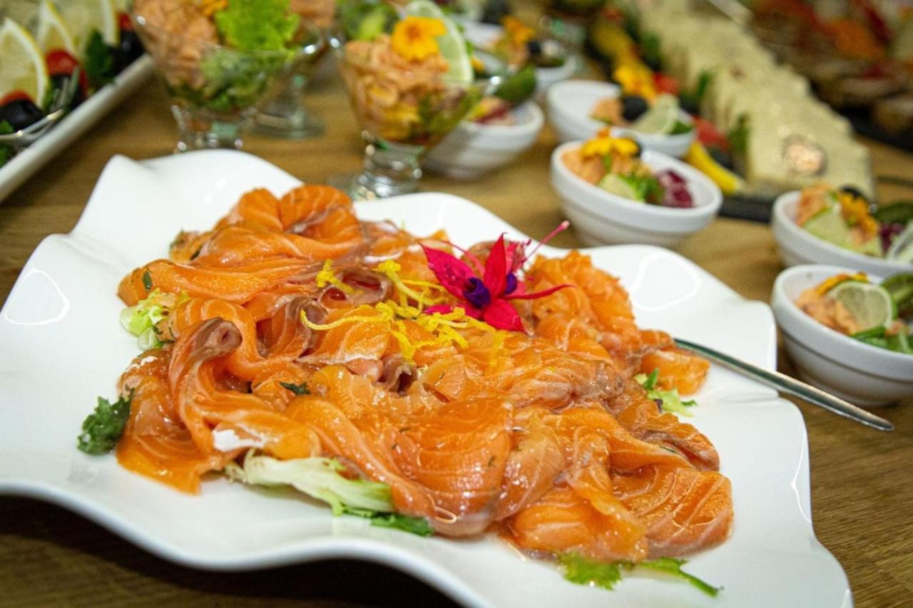 Amber Port Hotel Darlowko Ngoại thất bức ảnh
